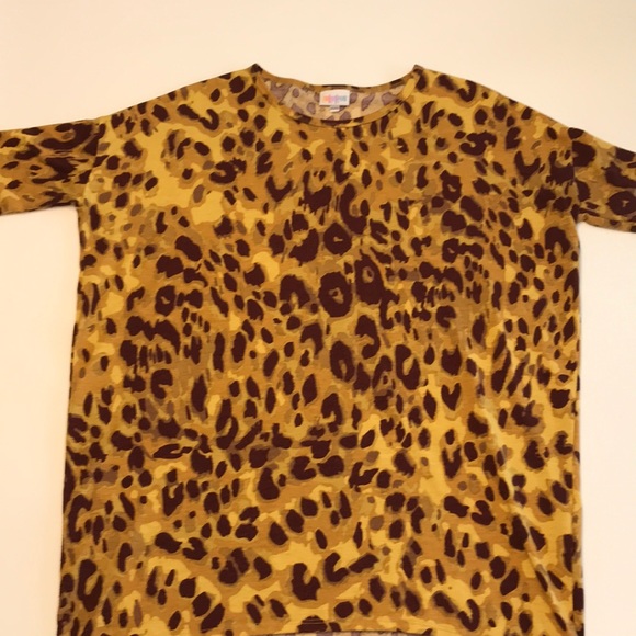 LuLaRoe Tops - 😍 Vintage LuLaRoe XXS Irma 😍